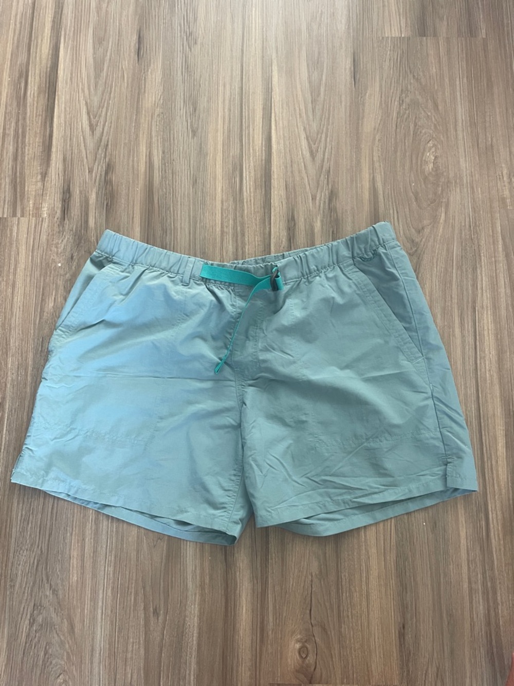 REI Men's Light Teal Hybrid Shorts with Teal Drawcord